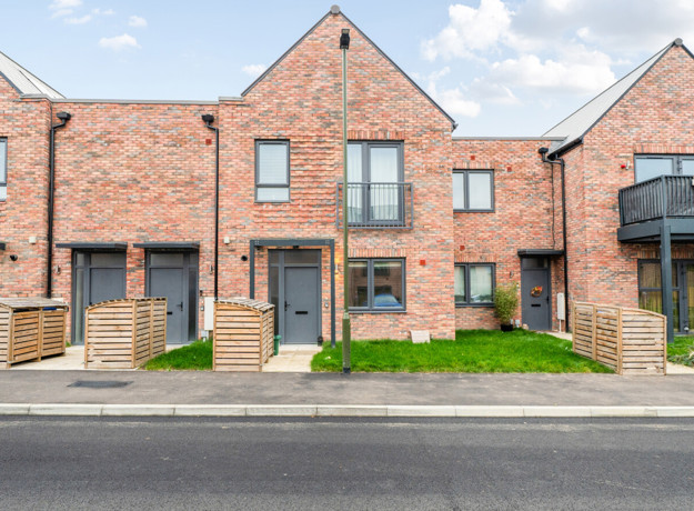 1375226 16 690E15c0db998