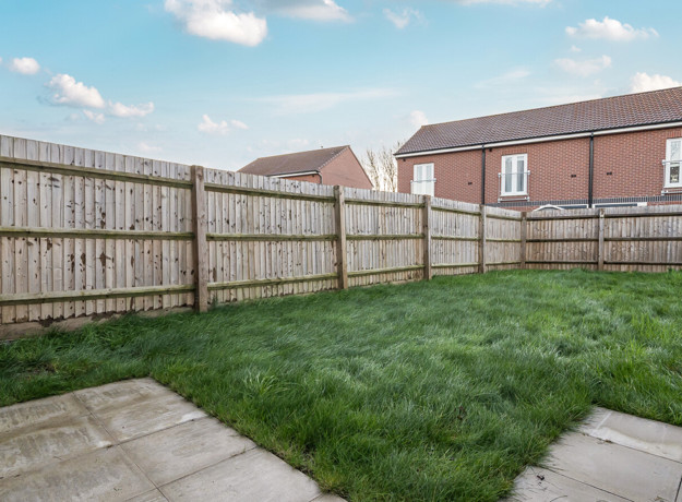 1382338 3 691C9ae1d2878