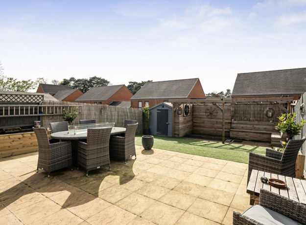 1439894 (3)
