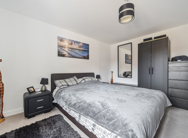 1365964 15 68Ee69a3de84e