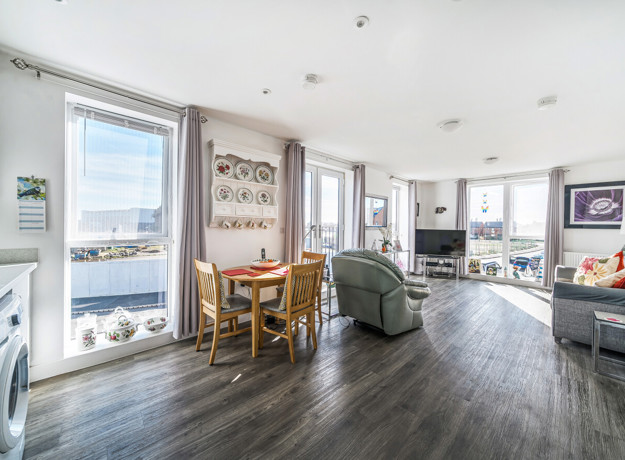 1422316 10 69A57260e53df