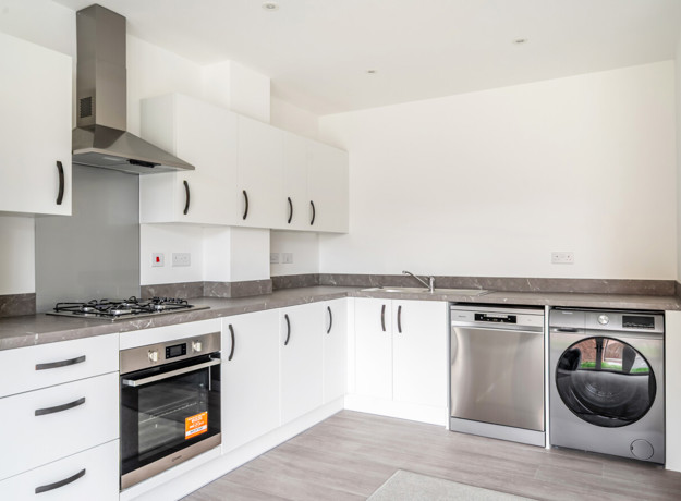 1375226 10 690E138f3013a