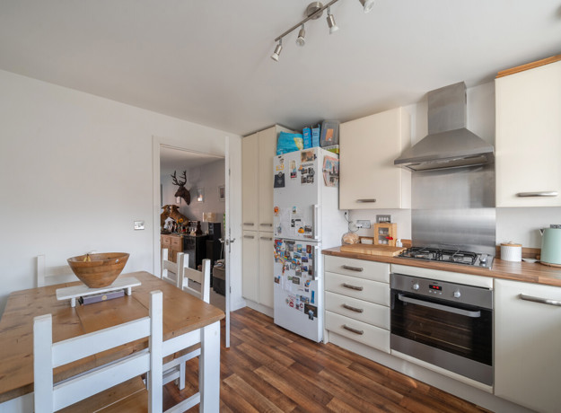 1418518 9 69A1b1082d407