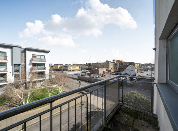 1425098 11 69B155854712a