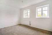 99700 8 Fox Crescent Emmer Green (11) Low