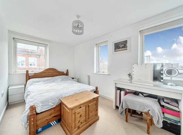 1425098 6 69B1555ac7986