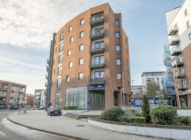 1371463 5 68F74dedab00f