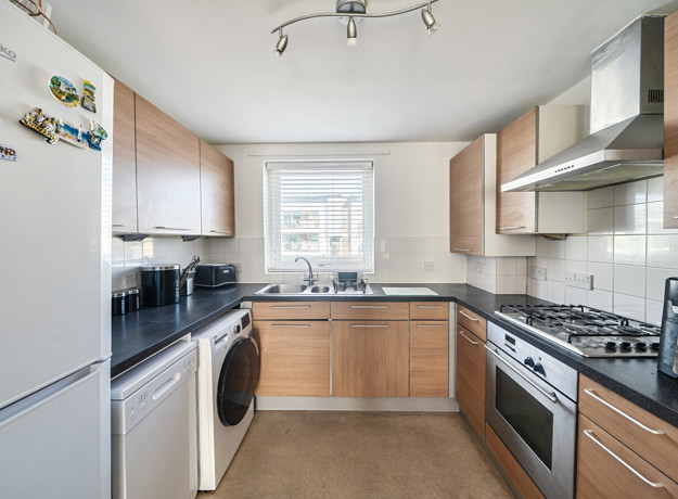 1425098 13 69B15590b6f5f