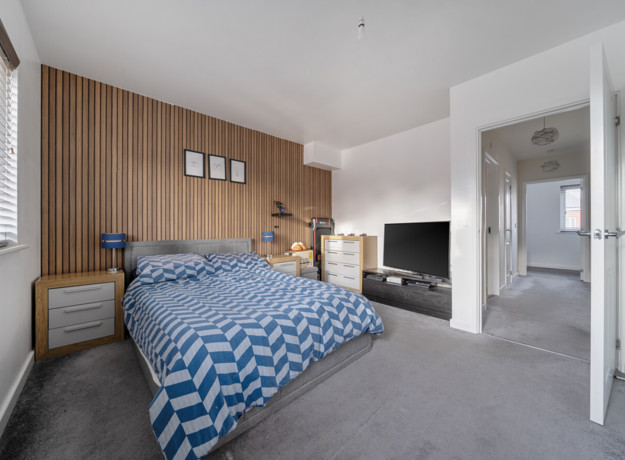 1411047 12 698E00e042e56