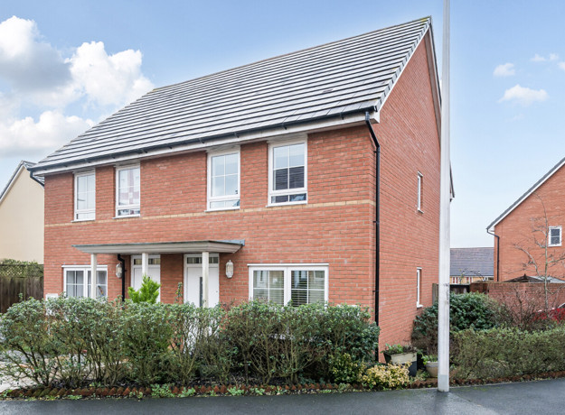 1403961 20 6972408A8cf57