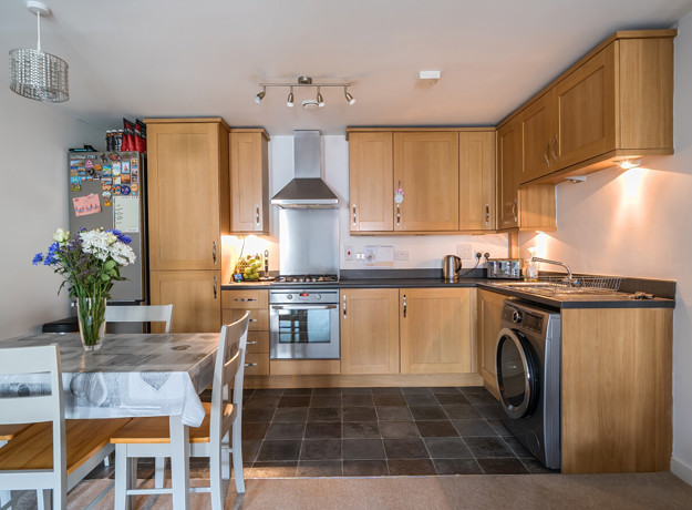 1372927 4 690354E4d49dd