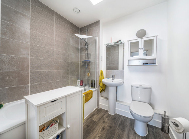 1422316 5 69A571f54a8a6