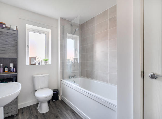 1384833 17 69270Fc807f17