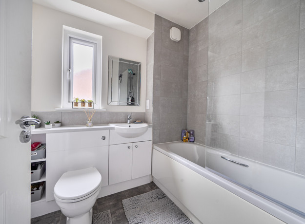 1429554 24 69B2eba94a884 ARW