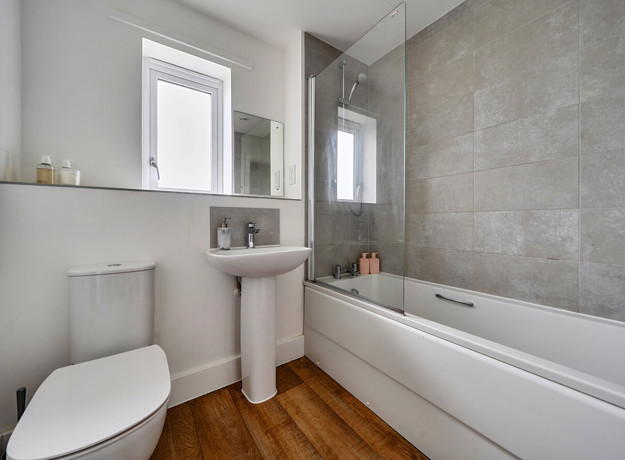 1419323 8 69A1b6f8619c7