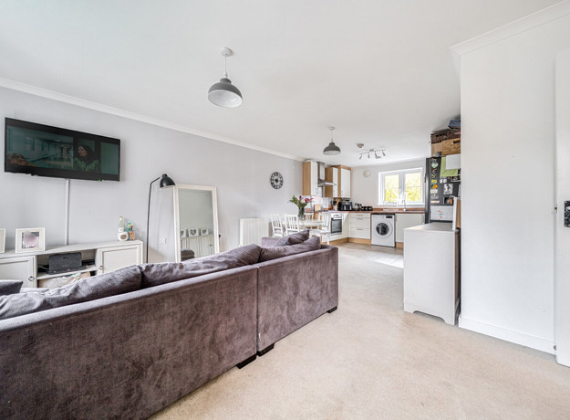 1375567 8 6911B3762c86e