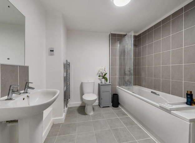 1423348 1 69B1633e5fd07