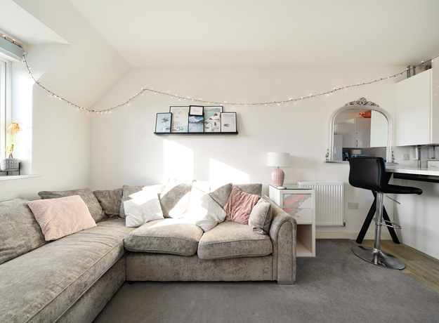 1382331 11 691B1070b83f2